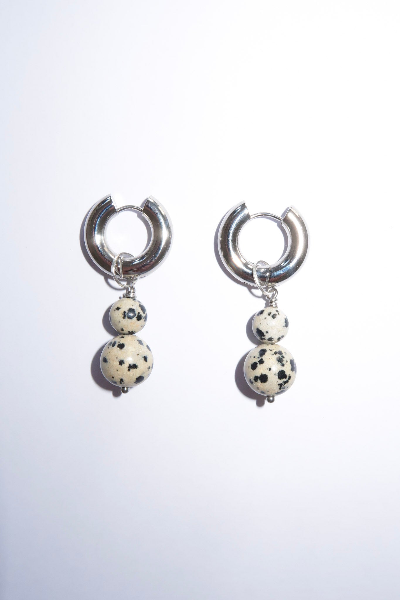 PEBBLE EARRINGS