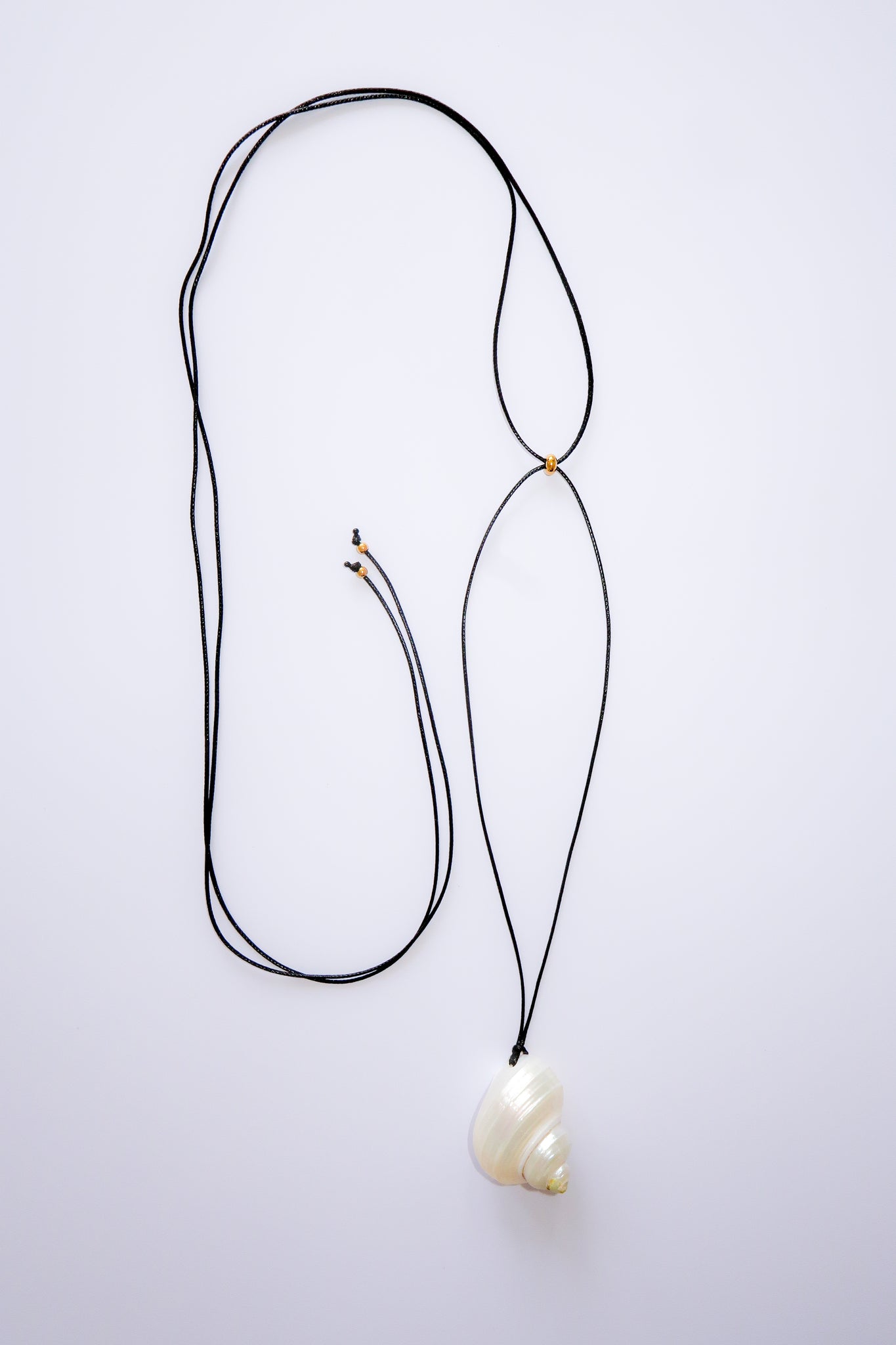 SHELL PENDANT