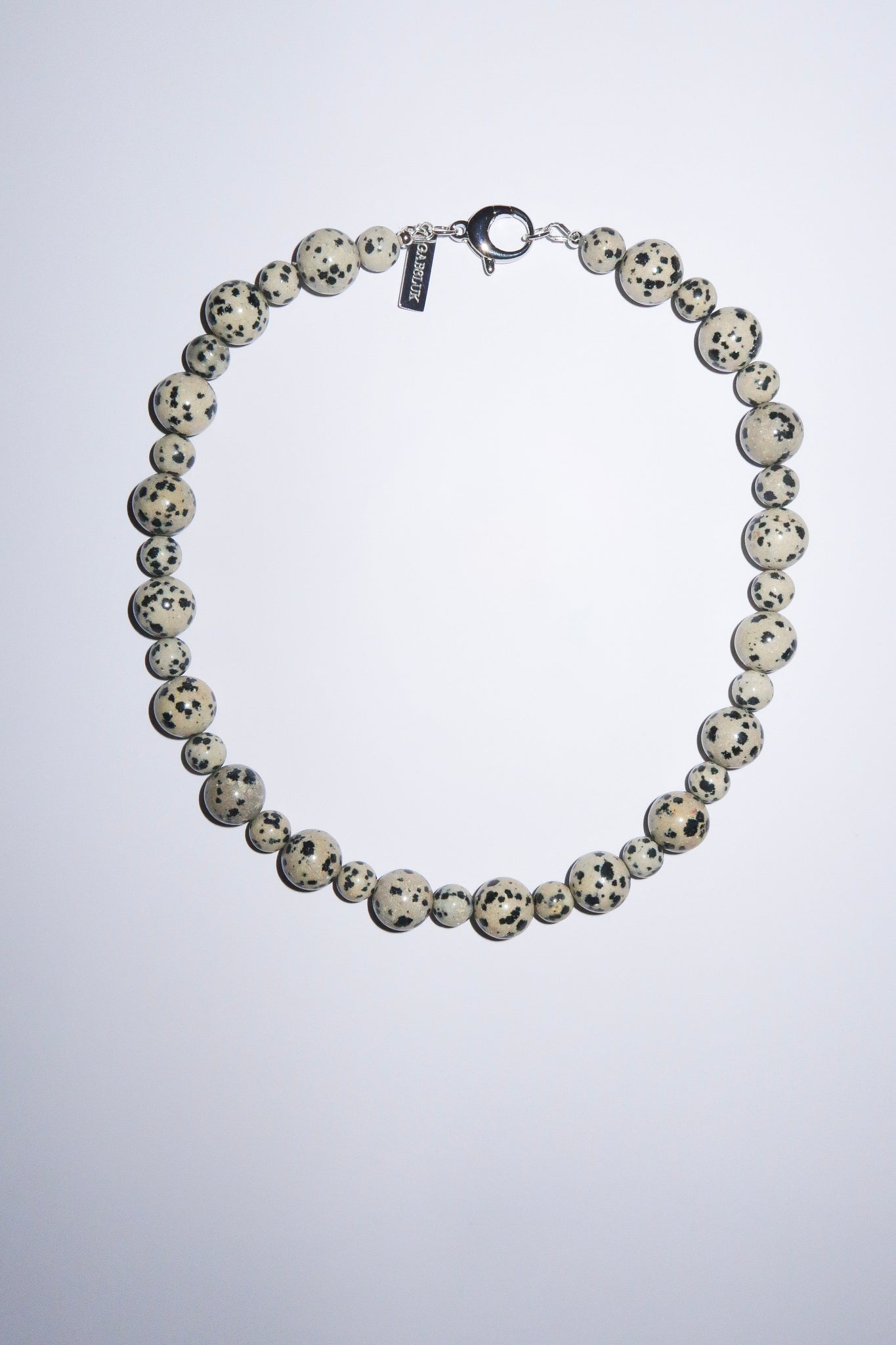 PEBBLE NECKLACE